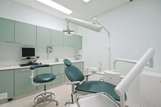 Diagnostyka i leczenie u dentysty – co warto wiedzieć?