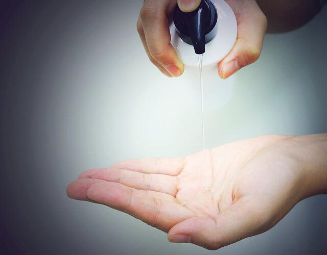 Dlaczego warto używać naturalnego mydła konopnego?
