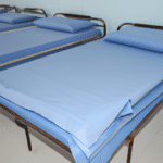 Jak wybrać najlepsze łóżko rozkładane z materacem?