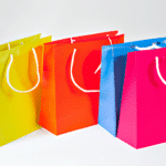 Jak wybrać kolorowe torby papierowe aby zapewnić skuteczne i wygodne pakowanie produktów?